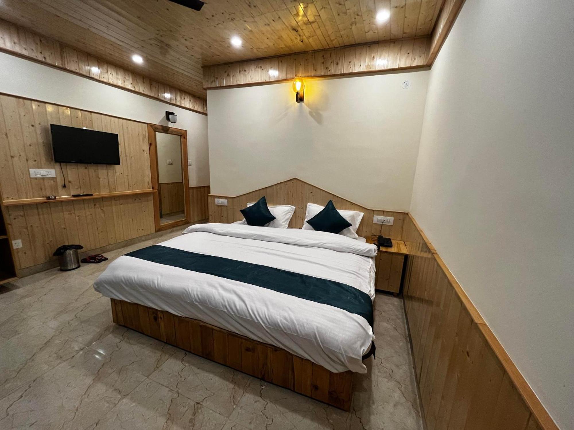 Hotel Mid Orchard Kasol L River Side -Pure Veg Hotel מראה חיצוני תמונה
