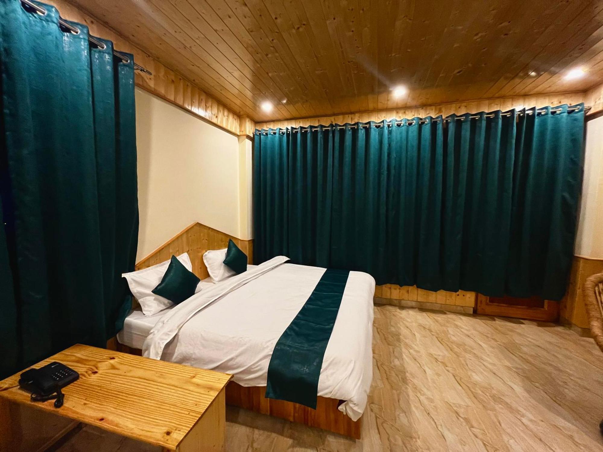 Hotel Mid Orchard Kasol L River Side -Pure Veg Hotel מראה חיצוני תמונה