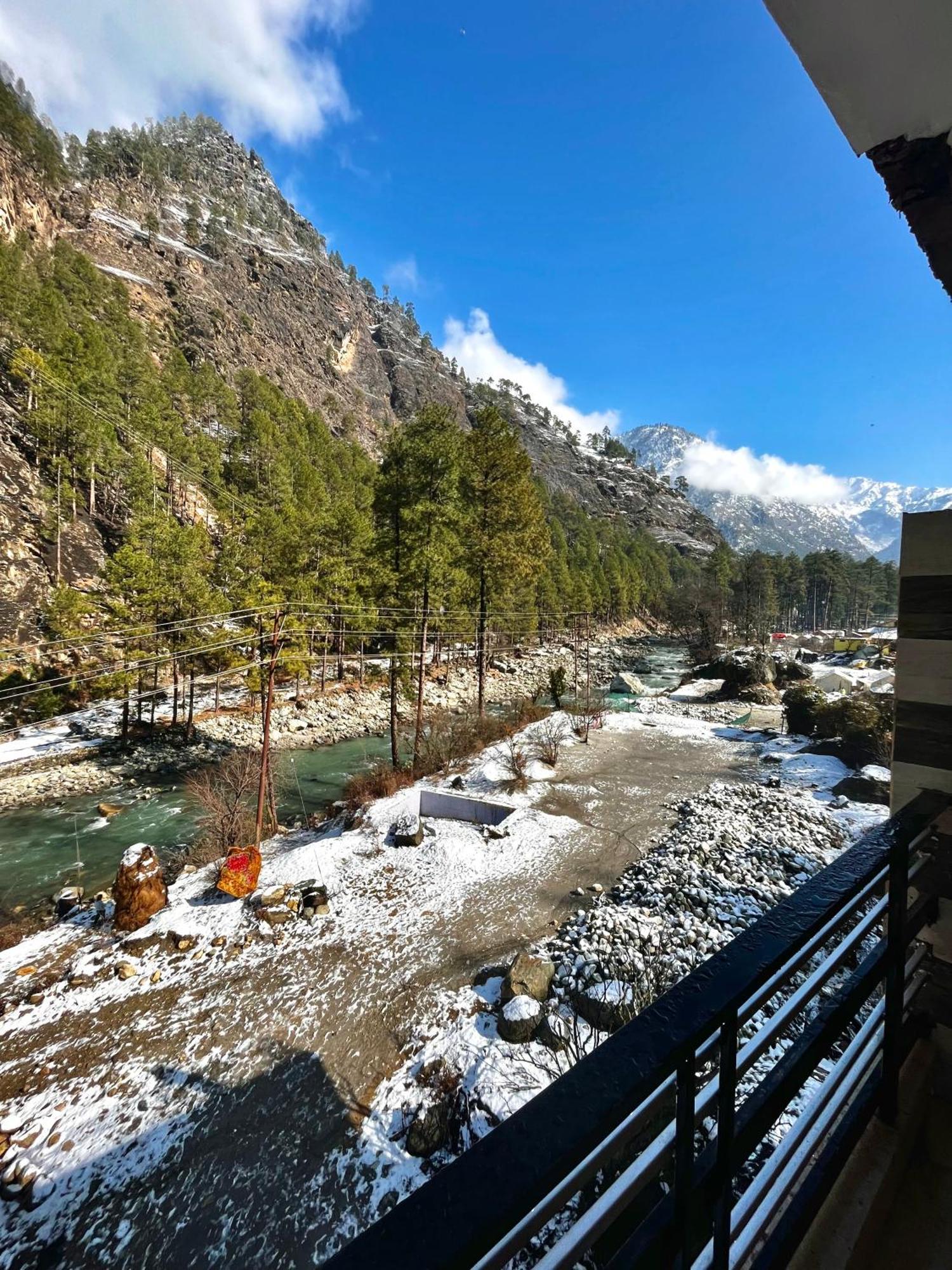 Hotel Mid Orchard Kasol L River Side -Pure Veg Hotel מראה חיצוני תמונה